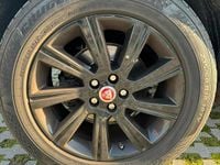 Begagnad Jaguar E-Pace 200 HK (147 kW) 2019 Svart SUV