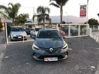 Usata Renault Clio V Life 101 CV (74 kW) 2021 Grigio Berlina
