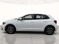 Usata VW Polo Life 95 CV (69 kW) 2023 Pure white Utilitaria