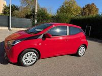 Usata Toyota Aygo 72 CV (52 kW) 2020 Rosso Utilitaria
