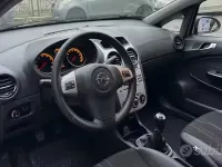 Używany Opel Corsa 80 KM (58 kW) 2012 Szary Hatchback