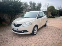 Usata Lancia Ypsilon 95 CV (69 kW) 2017 Bianco Utilitaria