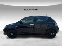 Usata Lancia Ypsilon Silver 69 CV (50 kW) 2022 2t nero perlato Utilitaria