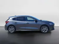 Usata Ford Focus ST-Line 125 CV (91 kW) 2022 Grigio scuro Berlina