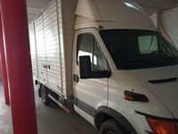 Usata Iveco Daily 107 CV (78 kW) 2004 Bianco Furgone