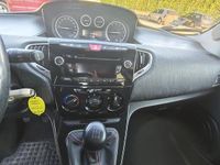Usata Lancia Ypsilon Platinum 69 CV (50 kW) 2014 Blu Utilitaria