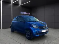Usata Smart ForFour Passion 71 CV (52 kW) 2016 Blu Utilitaria