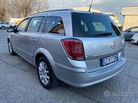 Usata Opel Astra Club 101 CV (74 kW) 2006 Grigio Station wagon