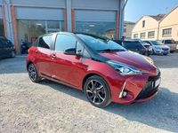 Usata Toyota Yaris Hybrid 73 CV (53 kW) 2018 Rosso Berlina