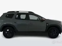 Usata Dacia Duster Extreme 101 CV (74 kW) 2024 Verde scuro SUV