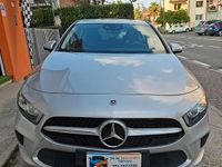 Usata Mercedes A180 116 CV (85 kW) 2021 Grigio Berlina