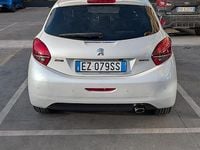 Usata Peugeot 208 GT-line 110 CV (80 kW) 2015 Bianco Utilitaria