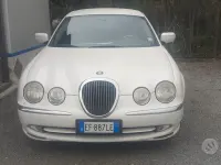 Usata Jaguar S-Type S 238 CV (175 kW) 2001 Bianco Berlina