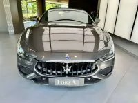 Usata Maserati Ghibli 581 CV (427 kW) 2021 Grigio maratea Berlina