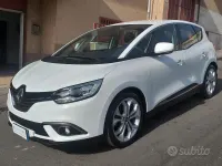 Usata Renault Scénic Zen 110 CV (80 kW) 2017 Bianco Monovolume