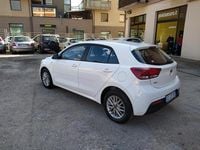 Usata Kia Rio Style 100 CV (73 kW) 2021 Bianco Berlina