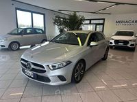 Usata Mercedes A180 Business 116 CV (85 kW) 2019 Argento Berlina