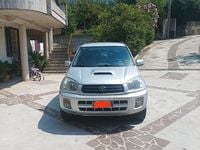 Usata Toyota RAV4 116 CV (85 kW) 2002 Grigio SUV