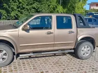 Usata Isuzu D-Max 131 CV (96 kW) 2007 Berlina