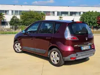 Usata Renault Scénic III 110 CV (80 kW) 2012 Prugna pearl Monovolume