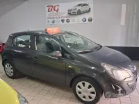 Usata Opel Corsa 85 CV (62 kW) 2014 Marrone Utilitaria