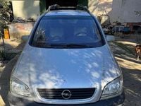 Usata Opel Zafira Elegance 125 CV (91 kW) 2002 Grigio Monovolume