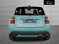 Usata Fiat 600 136 CV (100 kW) 2025 Bluazzurro SUV