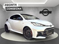 Usata Toyota Yaris 280 CV (205 kW) 2024 Bianco Berlina
