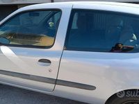 Usata Renault Clio II 2004 Grigio Utilitaria