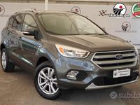 Usata Ford Kuga 120 CV (88 kW) 2017 Grigio SUV