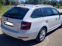 Usata Skoda Octavia G-TEC Executive 110 CV (80 kW) 2018 Bianco Station wagon