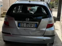 Usata Honda Jazz 99 CV (72 kW) 2010 Grigio Utilitaria