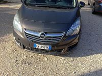 Usata Opel Meriva 110 CV (80 kW) 2014 Gray Monovolume