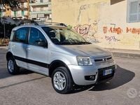 Usata Fiat Panda 4x4 Climbing 59 CV (43 kW) 2008 Grigio Utilitaria