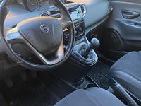 Usata Lancia Ypsilon Gold 69 CV (50 kW) 2013 Nero Utilitaria