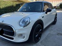 Usata Mini Cooper D Business 116 CV (85 kW) 2015 Bianco Utilitaria