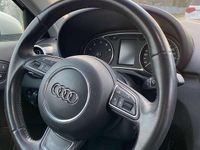 Usata Audi A1 Sportback Ambition 122 CV (89 kW) 2012 Argento Utilitaria