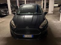 Usata Ford Fiesta 80 CV (58 kW) 2015 Nero Utilitaria