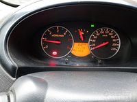 Usata Nissan Micra 86 CV (63 kW) 2006 Grigio Berlina