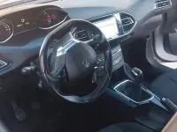 Usata Peugeot 308 99 CV (72 kW) 2016 Grigio Berlina