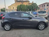 Usata Mazda 2 Exceed 105 CV (77 kW) 2017 Grigio Utilitaria