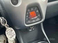 Usata Toyota Aygo Connect Style 72 CV (52 kW) 2019 Rosso Utilitaria