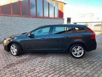 Usata Volvo V60 Summum 120 CV (88 kW) 2017 Grigio Station wagon