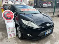 Usata Ford Fiesta 92 CV (67 kW) 2010 Nero Berlina