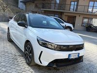 Usata Opel Corsa 100 CV (73 kW) 2024 Bianco Utilitaria