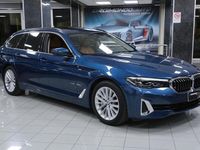 Usata BMW 530 Luxury Line 249 CV (183 kW) 2021 Blu Station wagon