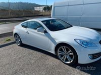 Usata Hyundai Genesis Sport 213 CV (156 kW) 2012 Bianco Coupé