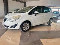 Usata Opel Meriva 95 CV (69 kW) 2013 Bianco Monovolume
