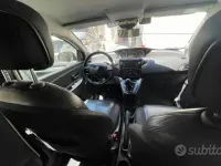 Usata Lancia Ypsilon 69 CV (50 kW) 2013 Bianco Utilitaria