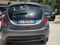 Usata Lancia Ypsilon Gold 85 CV (62 kW) 2014 Grigio Utilitaria